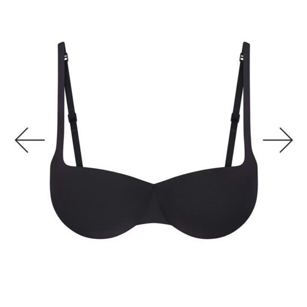 Skims ultimate push up balconette bra. NWT